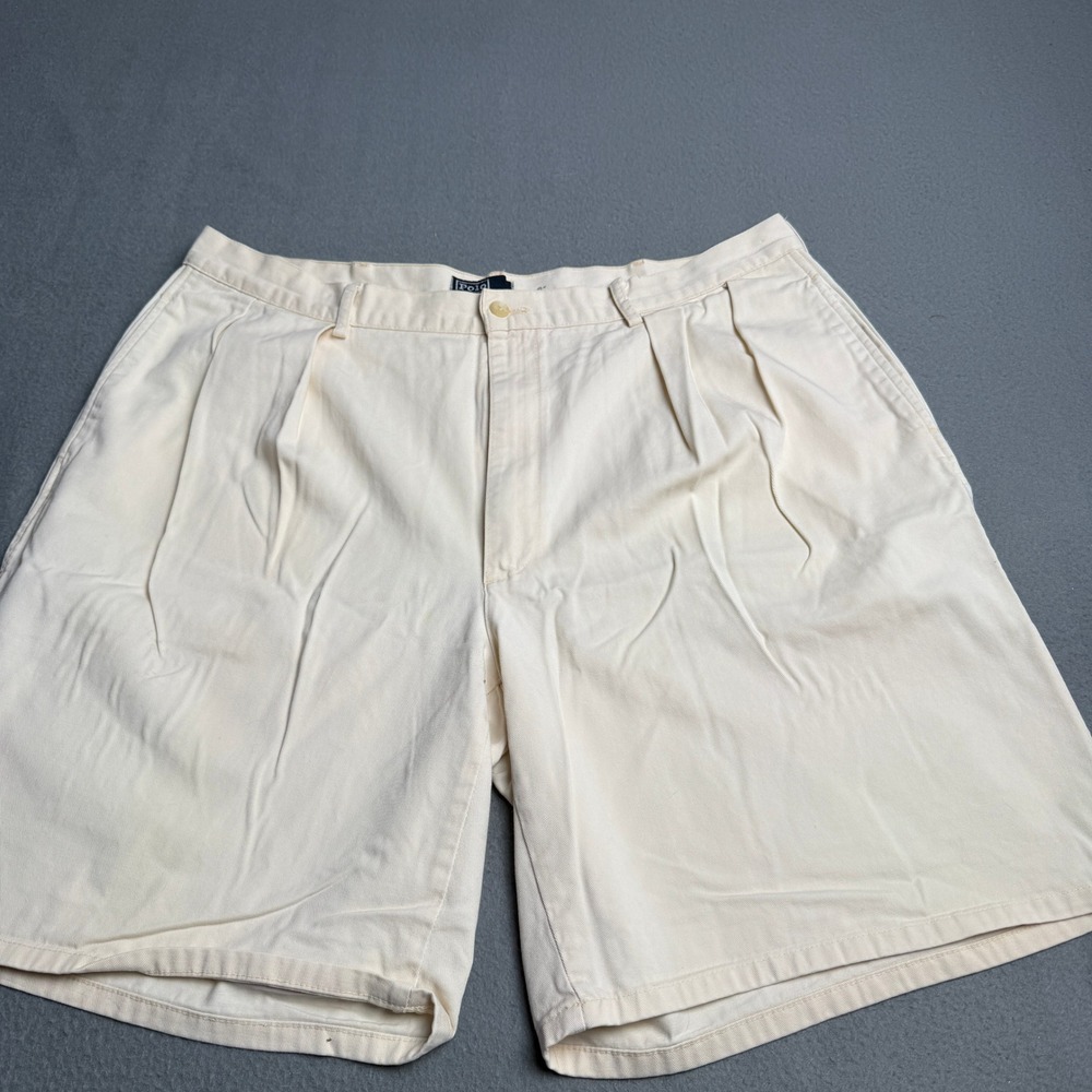 Vintage Polo Ralph Lauren Pleated Chino Shorts Mens 40 Cream Made in USA Crest